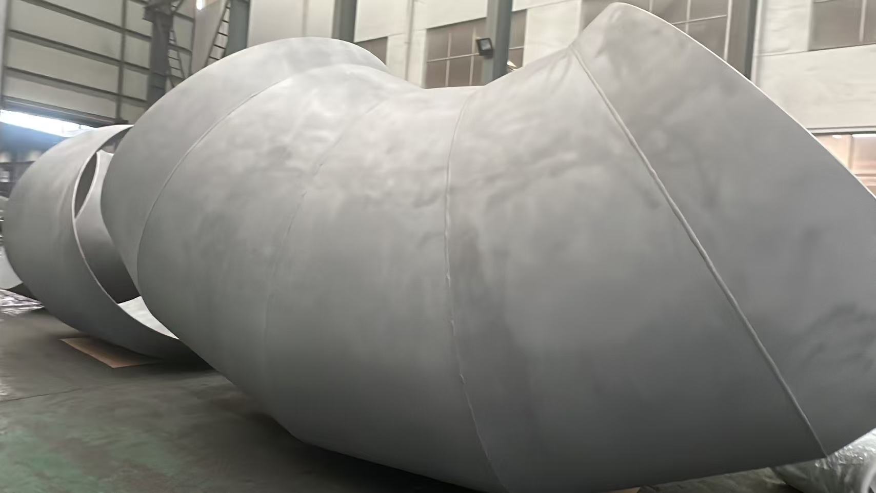 Kolano 90 stopni DN2438×8 zostało pomyślnie wyprodukowane